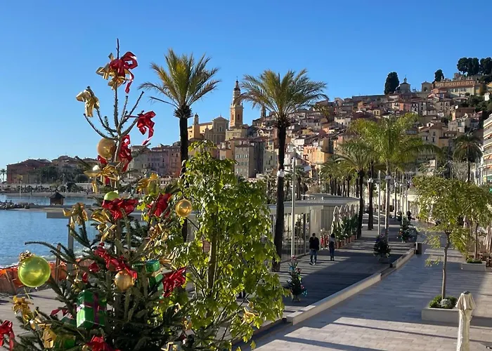 Studio rue piétonne proche plage