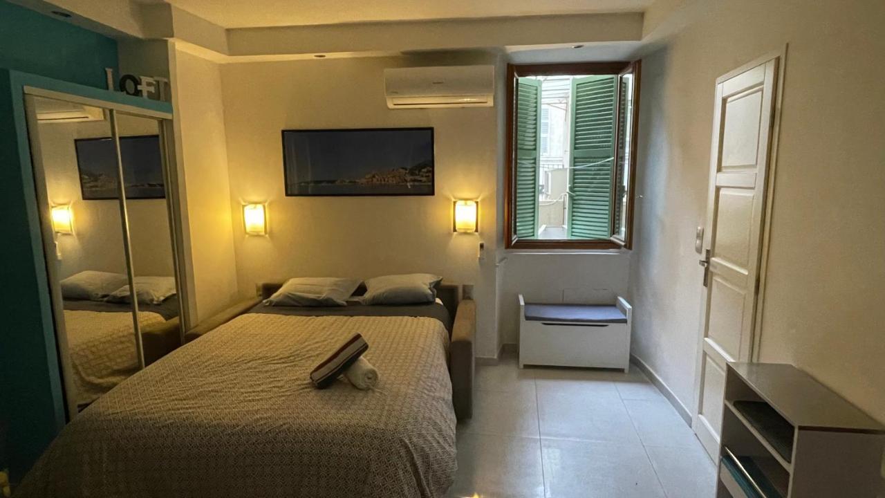 Rue Piétonne Proche Menton